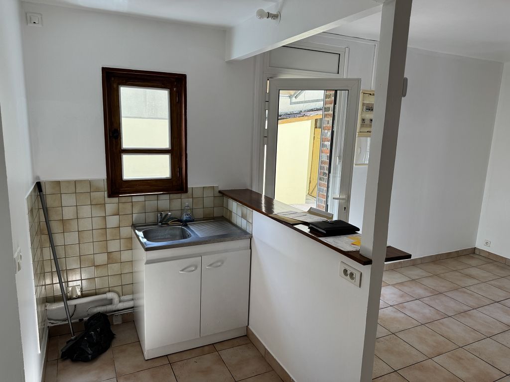 image du bien immobilier Maison de village VILLENEUVE L'ARCHEVEQUE