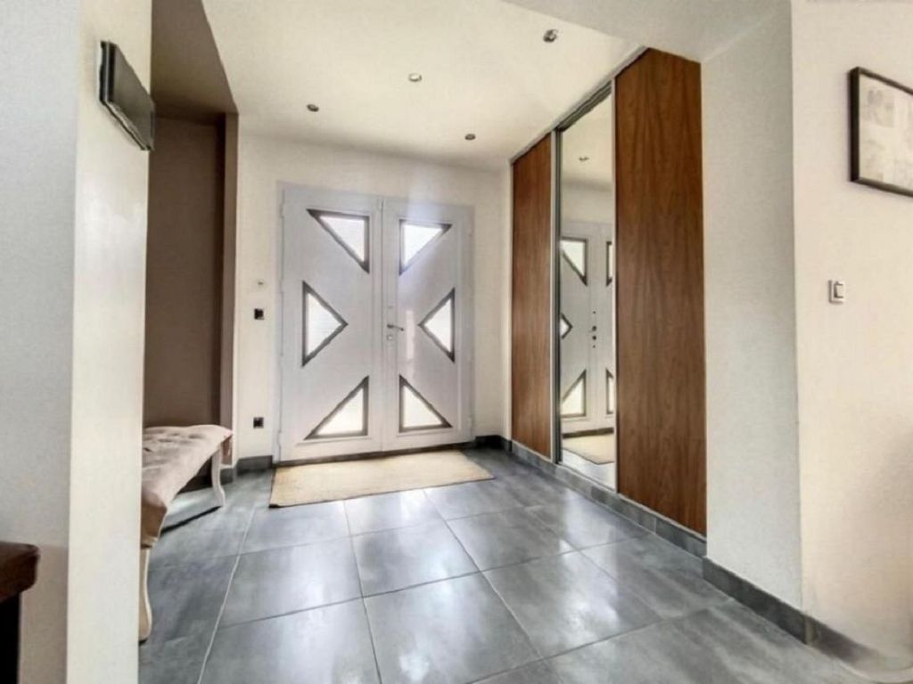 image du bien immobilier Maison Contemporaine 8 mn de sens