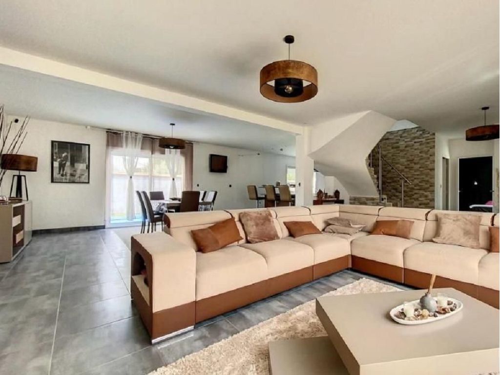 image du bien immobilier Maison Contemporaine 8 mn de sens