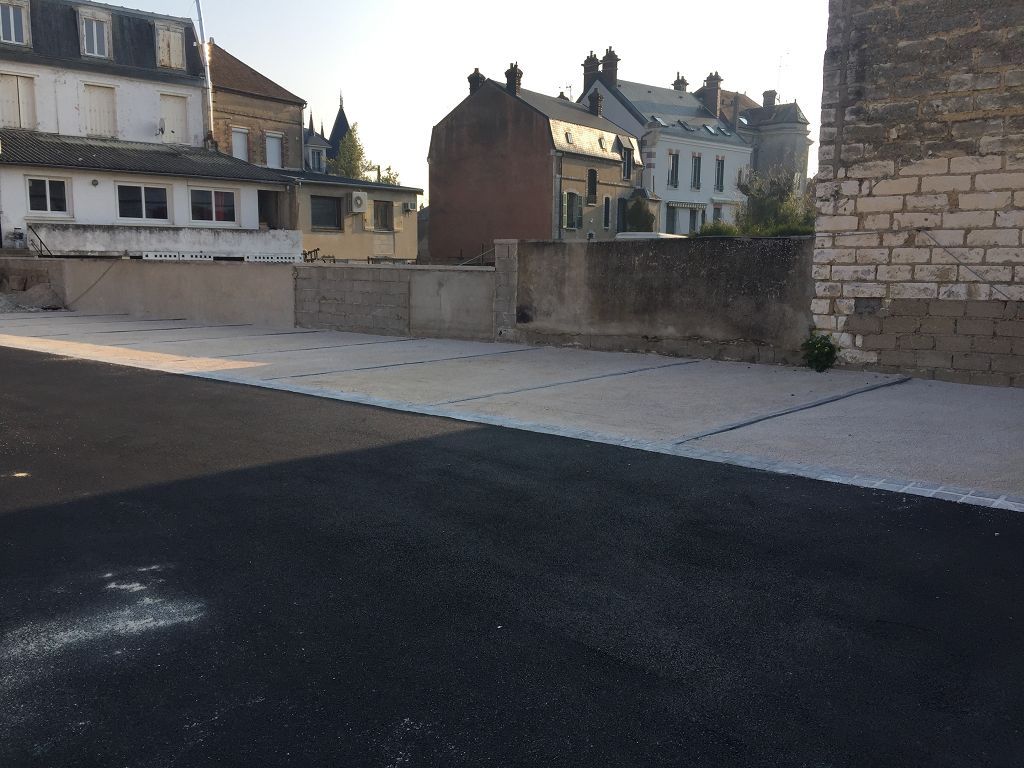 image du bien immobilier Parking SENS