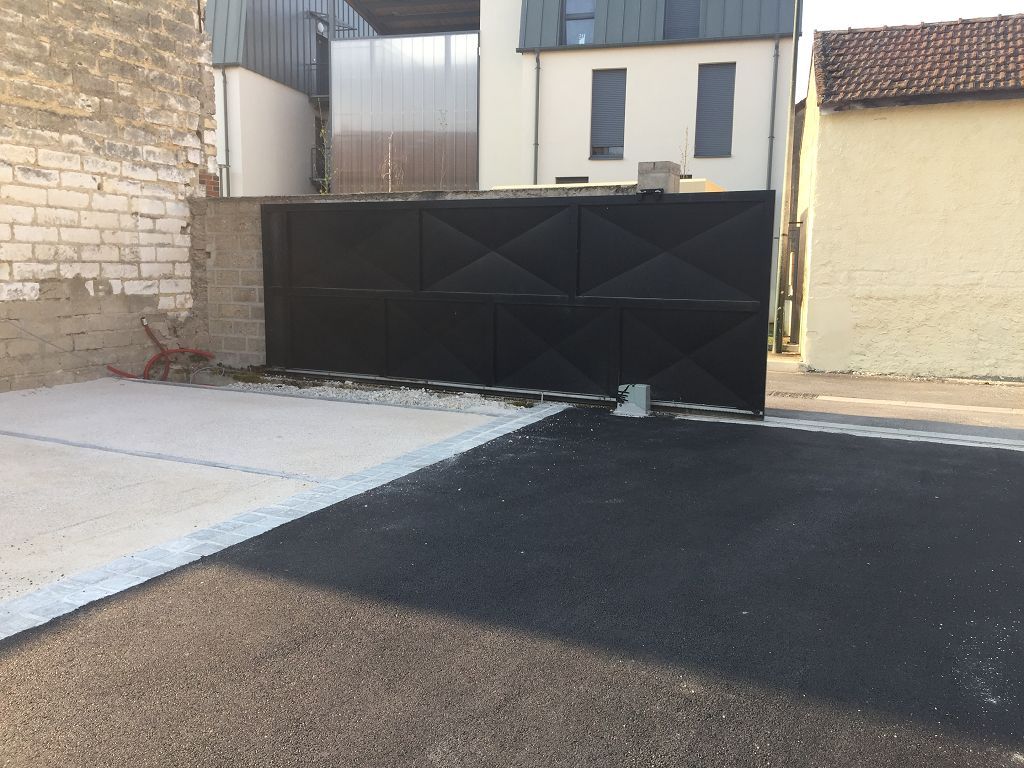 image du bien immobilier Parking SENS